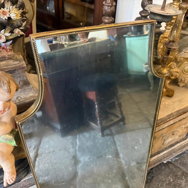 1960s Gio Ponti Style Mid-Century Modern Brass Shield Italian Wall Mirrror For Sale - Image 12 of 16