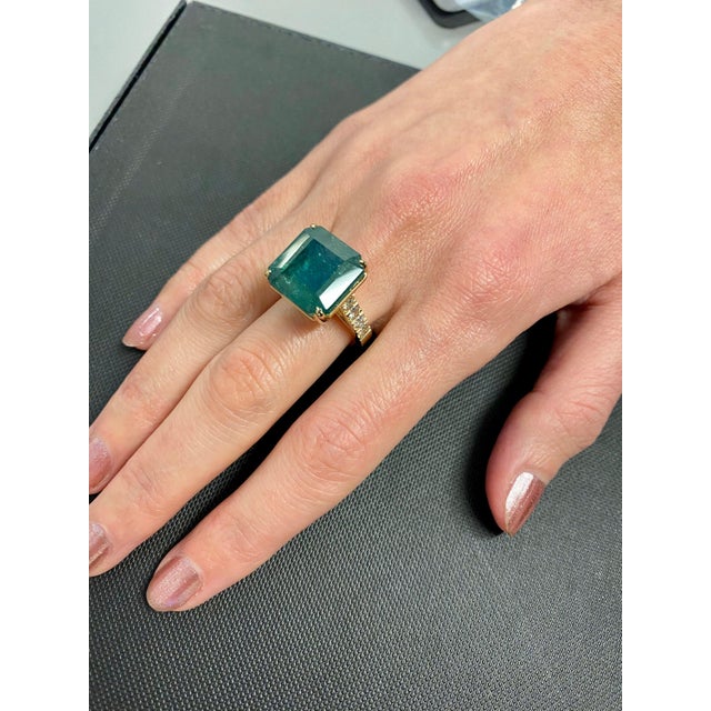 Metal Vivid Green Emerald Shape Square Step Cut Emerald Diamond Cocktail Stateme, Size 6.5 For Sale - Image 7 of 10