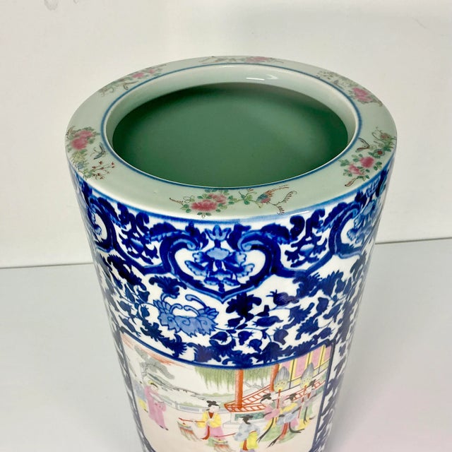 April Showers…Antique Chinoiserie Hollywood Regency Flow Blue Porcelain Umbrella Stand. For Sale - Image 6 of 13