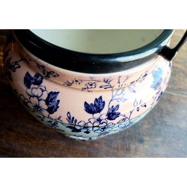 Antique English Staffordshire Style Flow Blue & Blush Biscuit Barrel, C. 1890 For Sale - Image 10 of 11