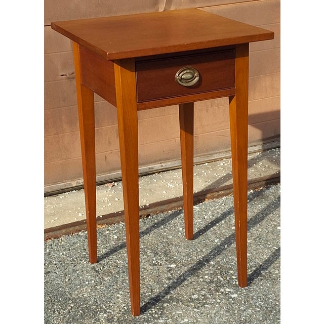 Traditional Mid 20th Century American Federal Style Mahogany Single Drawer Side Table For Sale - Image 3 of 11