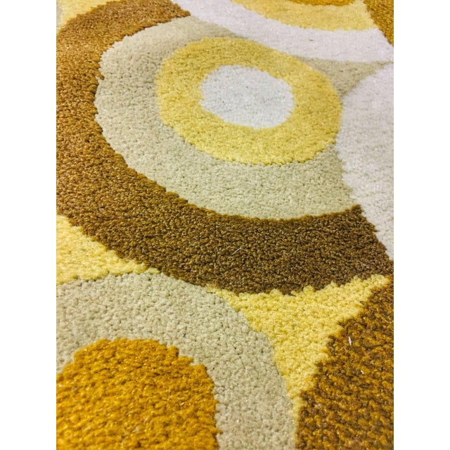 1970s Mid-Century Yellow Rug by Ferenc Fekete, 1970s For Sale - Image 5 of 7