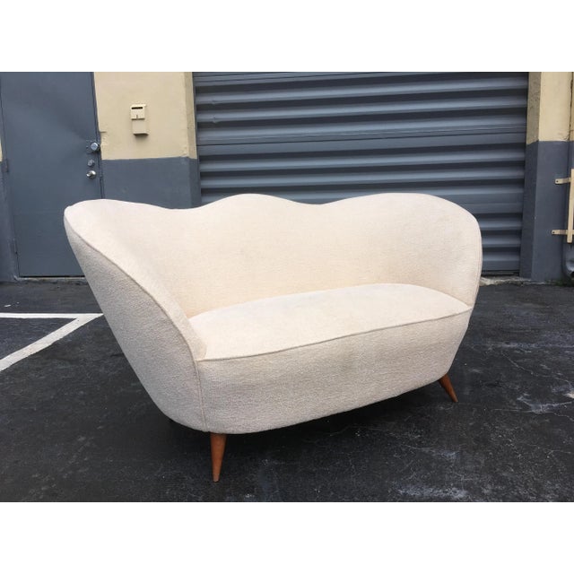 1950s Italian Cream Sofa in the Style of Gio Ponti For Sale - Image 11 of 12