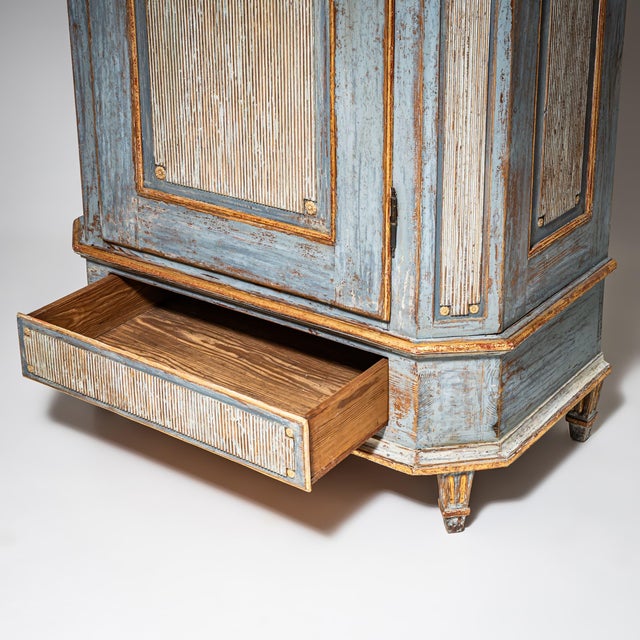 Wood Louis XVI Light Blue Cabinet, Late 18th Century For Sale - Image 7 of 8