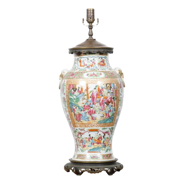 Early 19th Century Chinese Rose Medallion Canton Baluster Vase circa 1800 Mounted as a Table Lamp For Sale