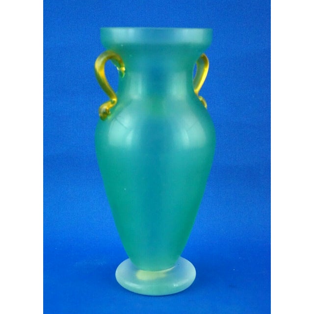 Murano Blown Glass Amphora Vase by Barbini, 1950s For Sale - Image 4 of 18