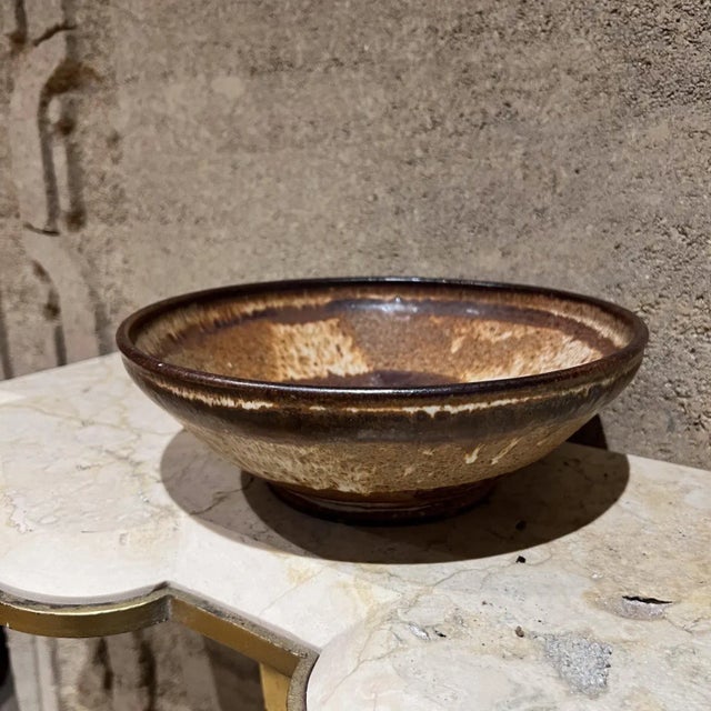 Ceramic Mid-Century Modern Pottery Bowl, Brown, Signed, 10.25" Diameter, 1970s For Sale - Image 7 of 10