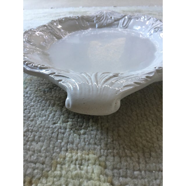 Large English Ironstone Serving Dish With Flora Naturalist Design For Sale In Charlotte - Image 6 of 12
