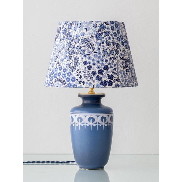 1970s Vintage Blue and White Ceramic Table Lamps, 1970s, Set of 2 For Sale - Image 5 of 18