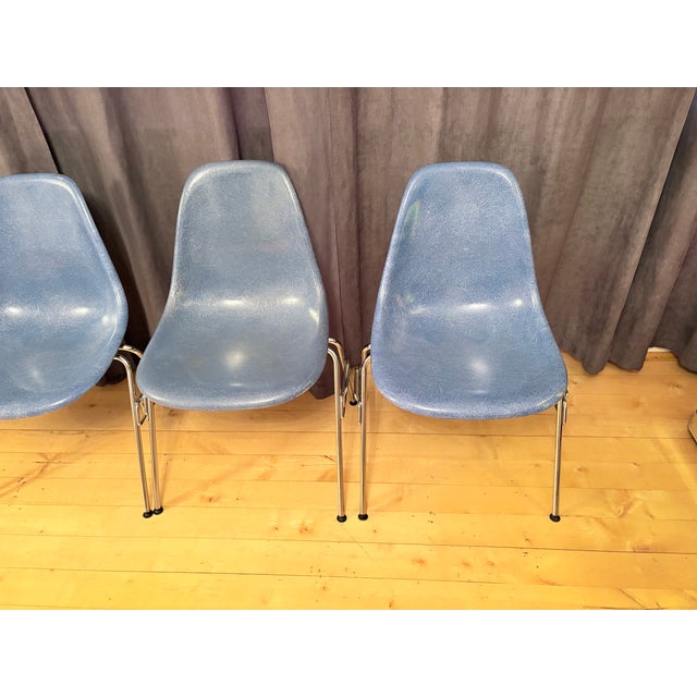 Herman Miller DSS Chairs in Fiberglass by Charles and Ray Eames for Herman Miller, 1970s, Set of 4 For Sale - Image 4 of 18