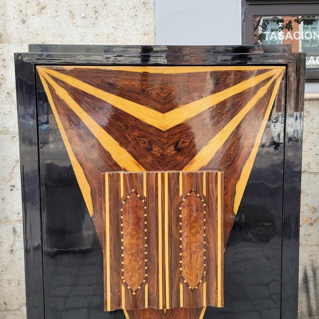 Bar Cabinet in Lacquered Wood and Marquetry, 1930s For Sale - Image 10 of 18