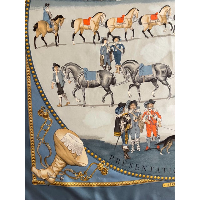 Hermès PRESENTATION HERMES de CHEVAUX 1980 Ledoux Philippe Foulard en soie For Sale - Image 4 of 11