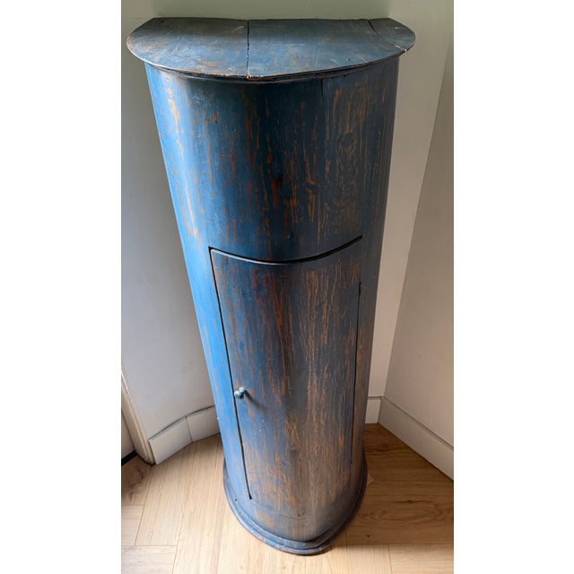 Rustic Antique Bow-Front Corner Cabinet in Blue Paint, 18th Century For Sale - Image 3 of 17