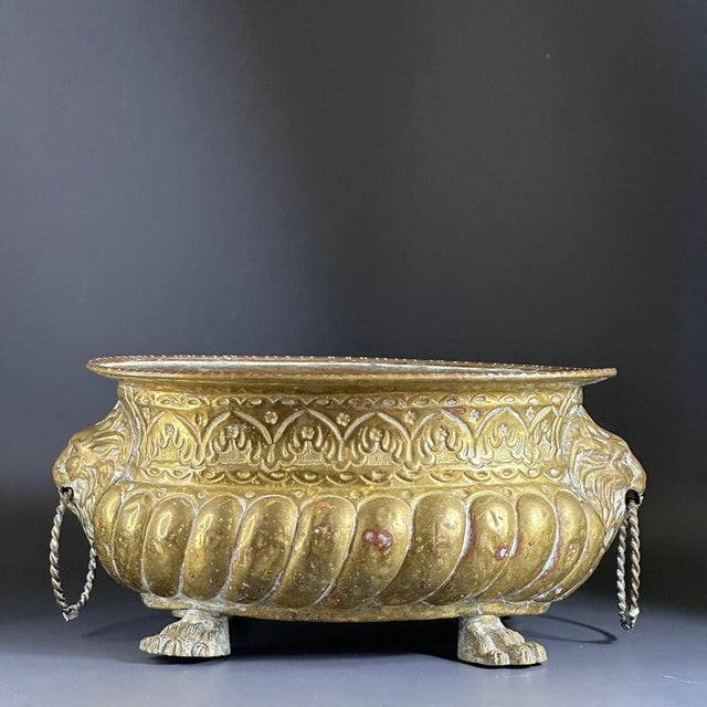 Large French Baroque Brass Lion-Head Champagne Cooler or Jardiniere, 18th Century For Sale - Image 5 of 10