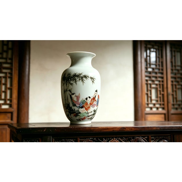 "W-12.5cm,H-22.5cm Experience the beauty and elegance of Chinese history with our Chinese Vintage Porcelain Handcrafted...