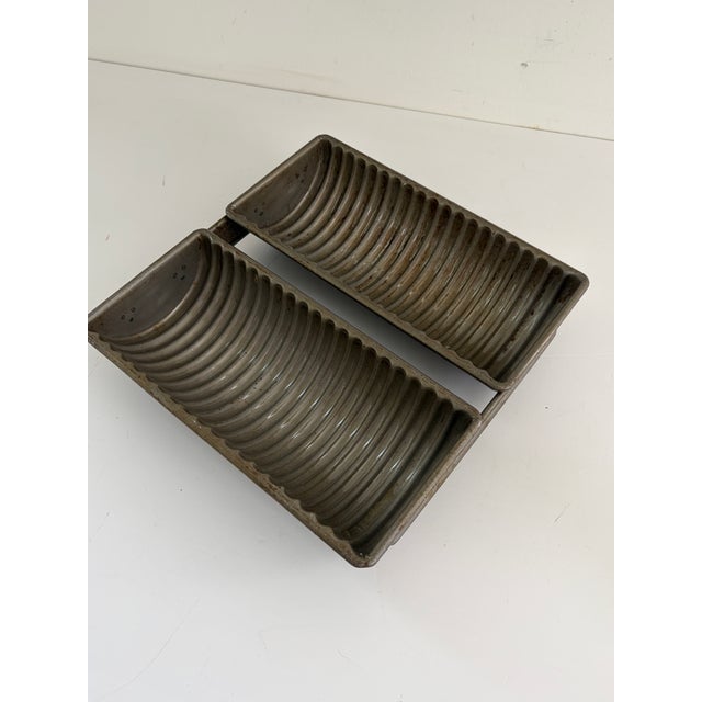 Mid 20th Century Vintage Commercial Double Loaf Ribbed Bread Pan For Sale - Image 5 of 15