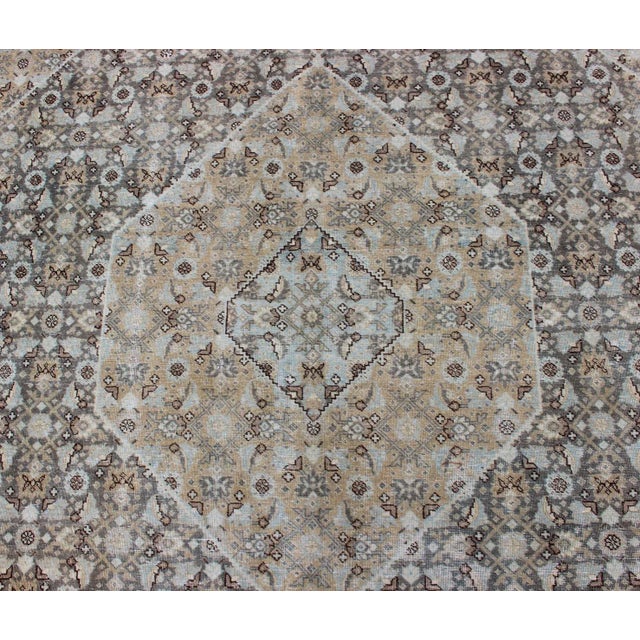 Early 20th Century Antique Persian Tabriz Carpet With Geometric Diamond Design in Earth Tones For Sale In Atlanta - Image 6 of 13