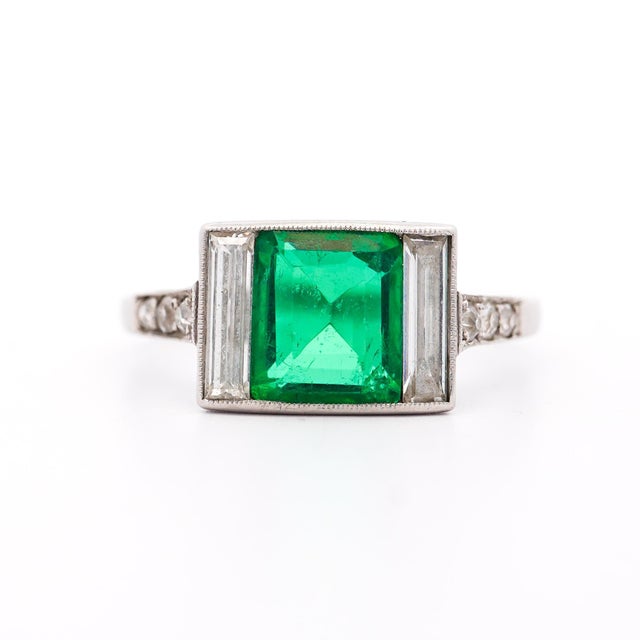 Art Deco 1.58 Carat No Oil Colombian Emerald & Diamond 3 Stone Platinum Ring For Sale - Image 9 of 15
