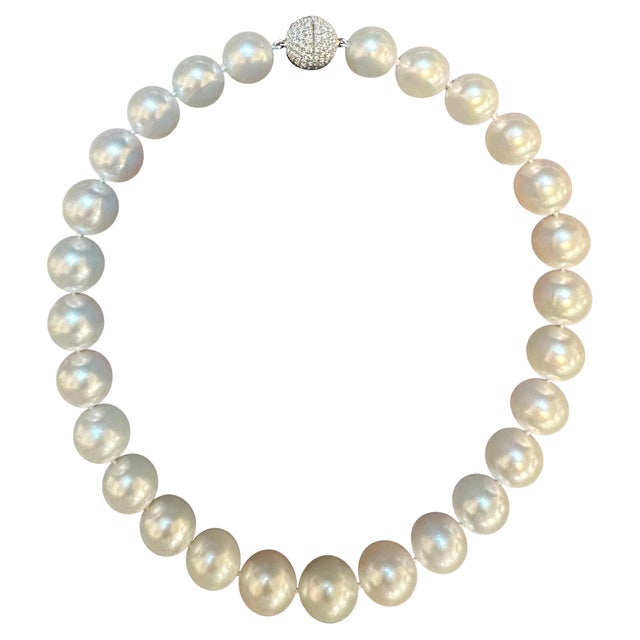 13-16 mm White South Sea Round Pearl Necklace - AAA Quality, 27 P, Diamond Ball For Sale - Image 15 of 18