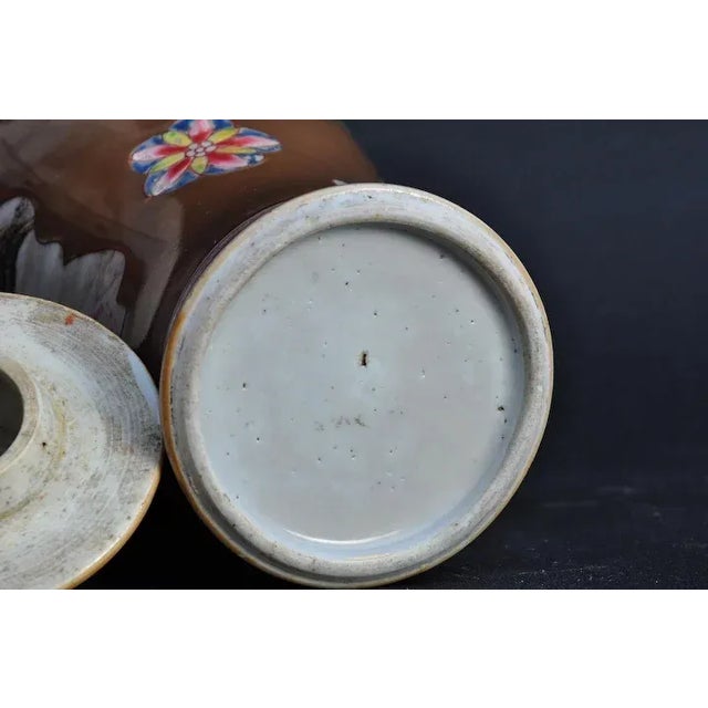 Bronze 18th Century Chinese Export Batavian Porcelain Vase & Cover For Sale - Image 8 of 10