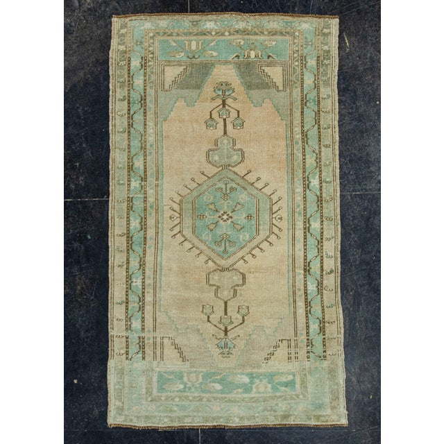 Tan Turkish Vintage Rug 2'11" x 5'4" #20821 For Sale - Image 8 of 8