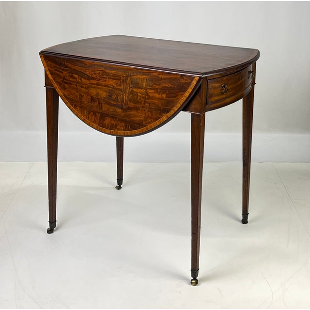 Early 19th Century Period Georgian Mahogany Pembroke Table With Banded Edge For Sale - Image 4 of 18