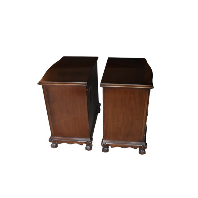 Drexel Heritage Pair of Drexel Heritage Heirloom Collection Georgian Style Mahogany Nightstands or Chests For Sale - Image 4 of 15
