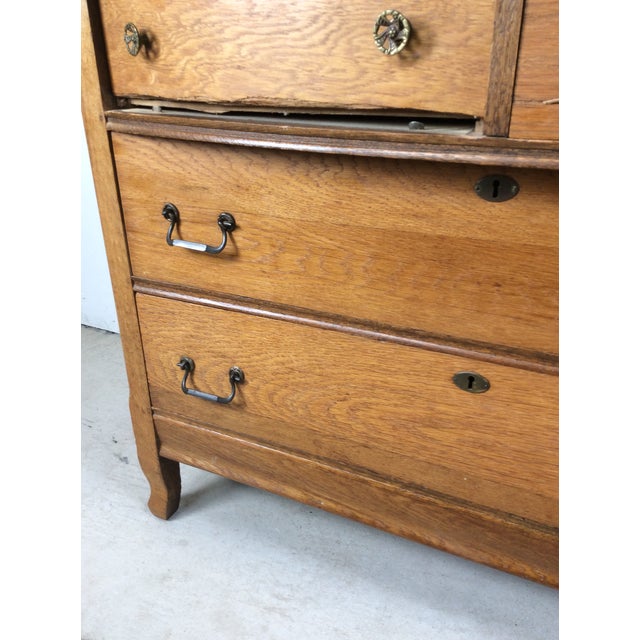 Antique Five Drawer Oak Dresser With Large Mounted Mirror For Sale - Image 14 of 18