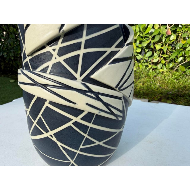Contemporary Sculptural Black & White Studio Pottery Ribbon Vessel For Sale - Image 9 of 12
