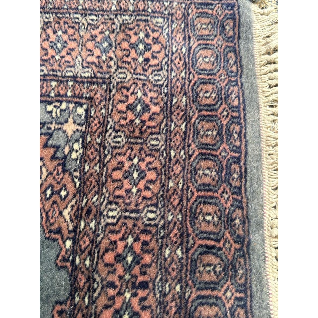 Vintage Small Pakistani Rug from Bobyrugs, 1980s For Sale - Image 12 of 14
