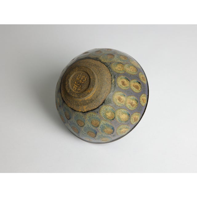 Chinese Chinese Temmoku Variant Stoneware Tea Bowl, Spotted Eye Glaze, Incised Mark For Sale - Image 3 of 7