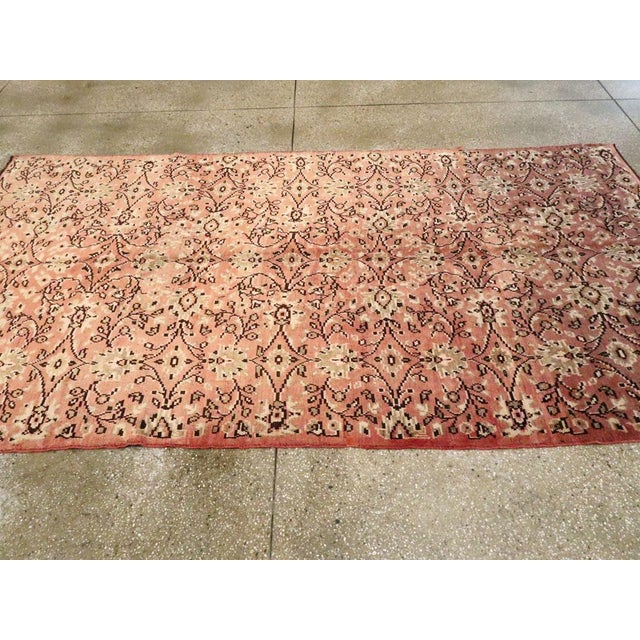 Textile Galerie Shabab Collection Mid-20th Century Handmade Turkish Anatolian Gallery Accent Rug in Blush Pink For Sale - Image 7 of 8