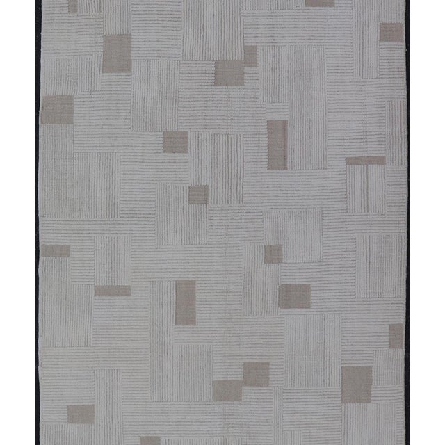 Textile Modern Gallery Rug With Subtle Grid Design in Soft Ivory and Taupe 5'4 X 12'8 For Sale - Image 7 of 11