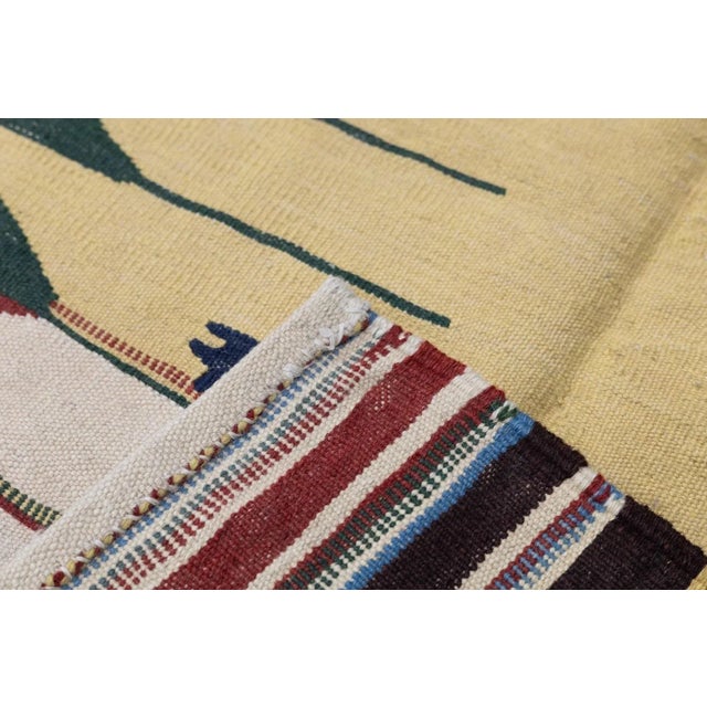 A technique rather than a type of rug. Technique is: slit tapestry, warp shared wefting, single or double weft...