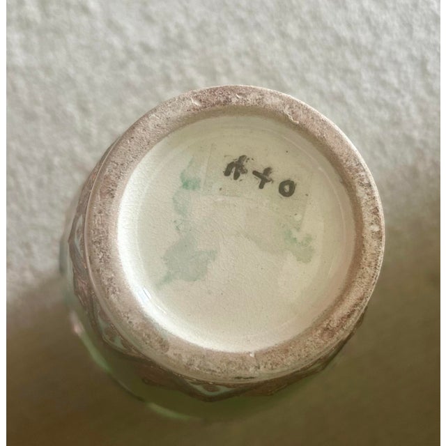 Green 1920s Japanese Porcelain Vase For Sale - Image 8 of 8