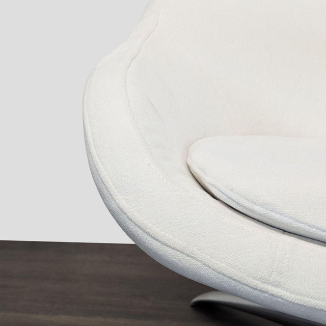 Bo Concept Veneto Modern White Swivel Lounge Chair With Metal Base For Sale In San Francisco - Image 6 of 10