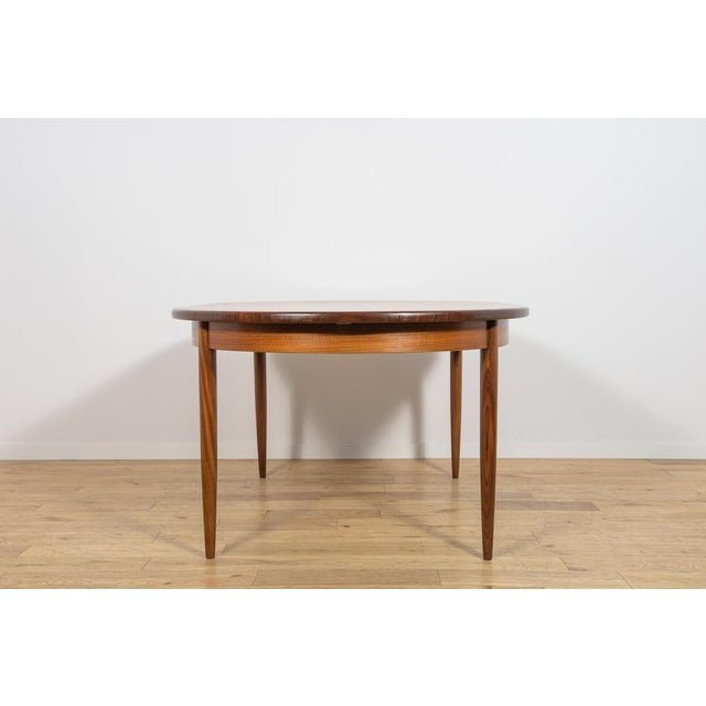 1960s Mid-Century Oval Teak Extending Dining Table from G-Plan, United Kingdom, 1960s For Sale - Image 5 of 18