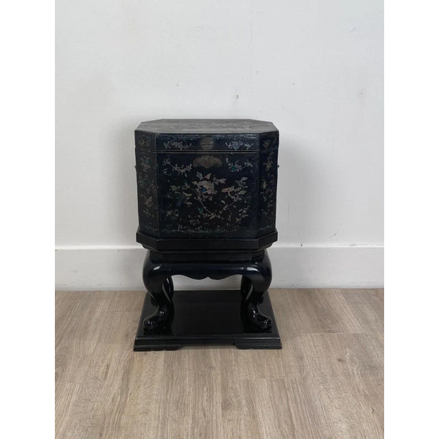 Japanese Nagasaki Shell Inlaid Lacquer Box on Later Stand, Japan For Sale - Image 3 of 8