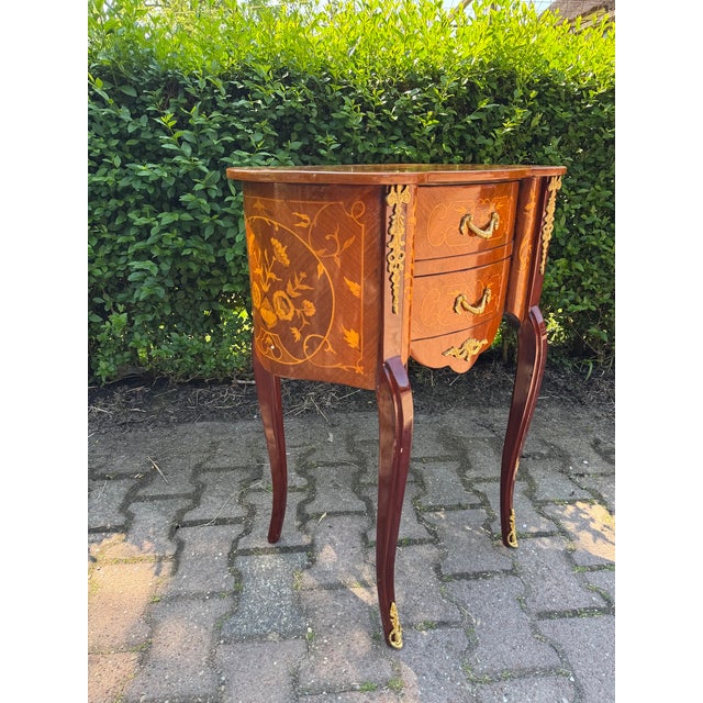 French 1980 French Louis XVI Mahogany Bronze Commodes - Pair For Sale - Image 3 of 15