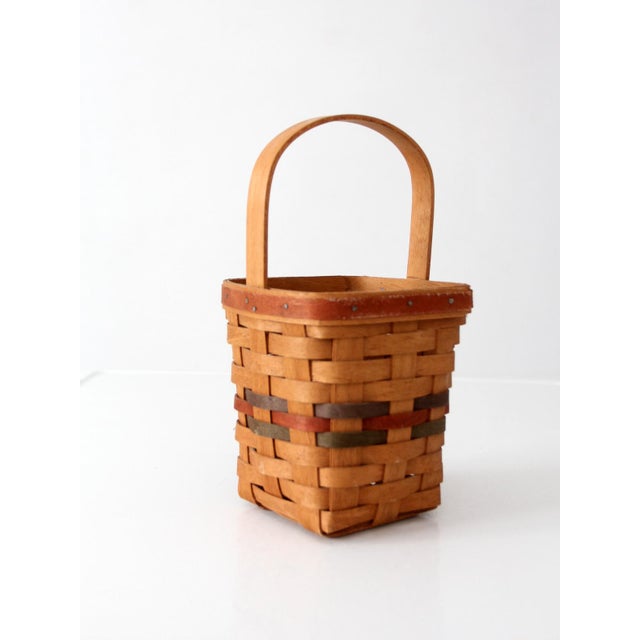 Farmhouse Vintage 1992 Longaberger Berry Basket For Sale - Image 3 of 11