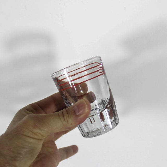 1960s Vintage Dominion Glass Jigger Red Lines Bar Measure 1 1/2 Ounce Oz Measuring Shot For Sale - Image 5 of 9
