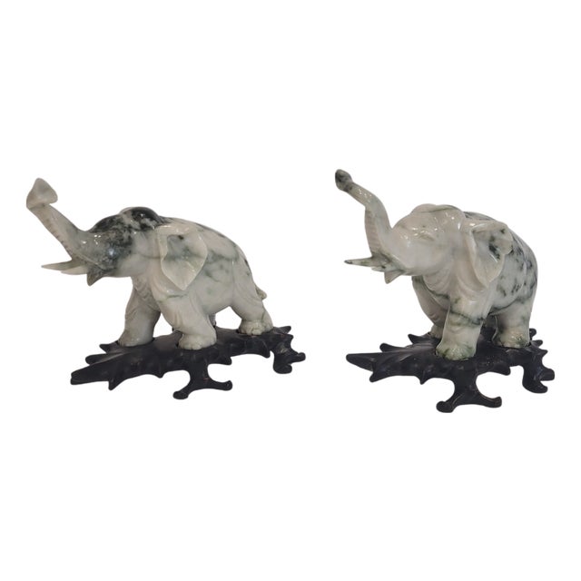 Vintage French Elephant Paperweights in Veined Marble, 1980s, Set of 2 For Sale