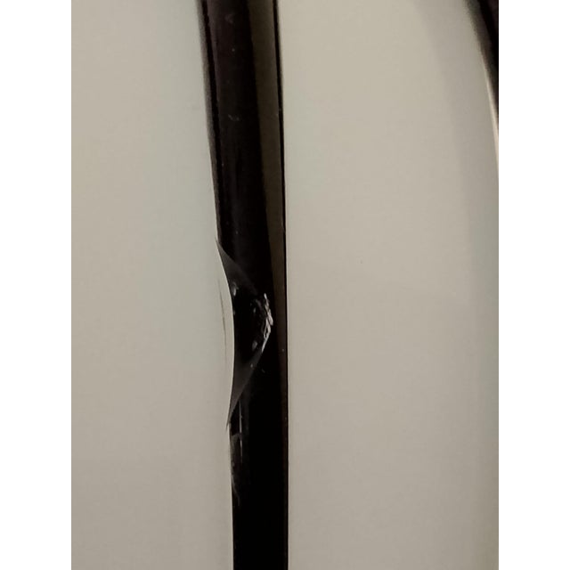 White Modern Minimalist Vase in Murano Glass, 1970s For Sale - Image 8 of 11