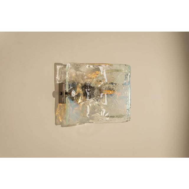 Mid-Century Modern Model LP276 Wall Lamp in Crystal and Blue Murano Glass by Carlo Nason for A.V. Mazzega, Italy, 1970s For Sale - Image 3 of 15