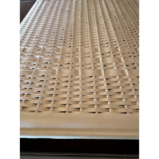 Cream Mid 20th Century Wall-Mounted Woven Laundry Basket With Metal Lid For Sale - Image 8 of 10