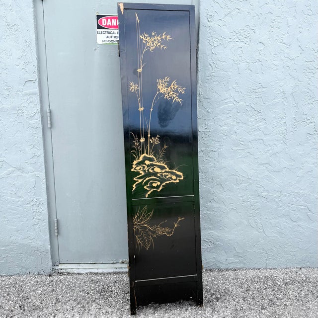 Chinese Hand Painted and Mother of Pearl Room Divider/Screen - 4 Panels For Sale - Image 11 of 12