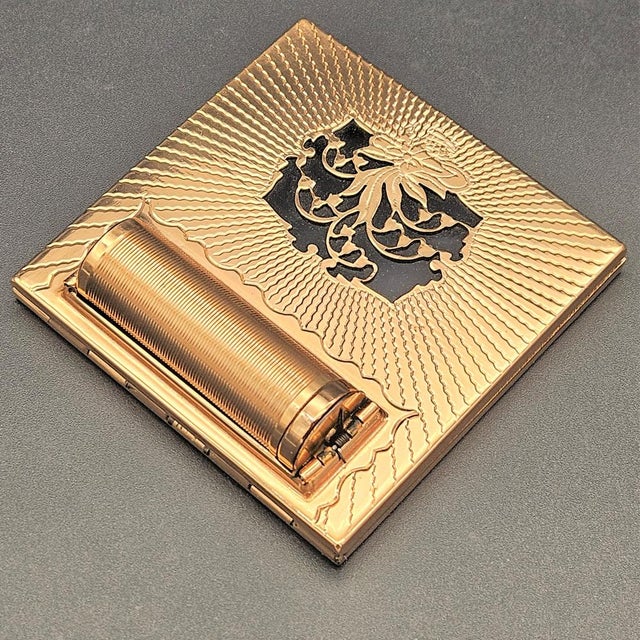 Jugendstil Beauty Set Makeup Box, 1890s, in Flawless conditions. Designed 1890 to 1919