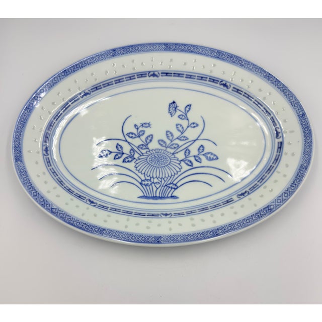 1970s 1970s Tienshan Blue & White Porcelain Rice Grain Oval Serving Platter For Sale - Image 5 of 7