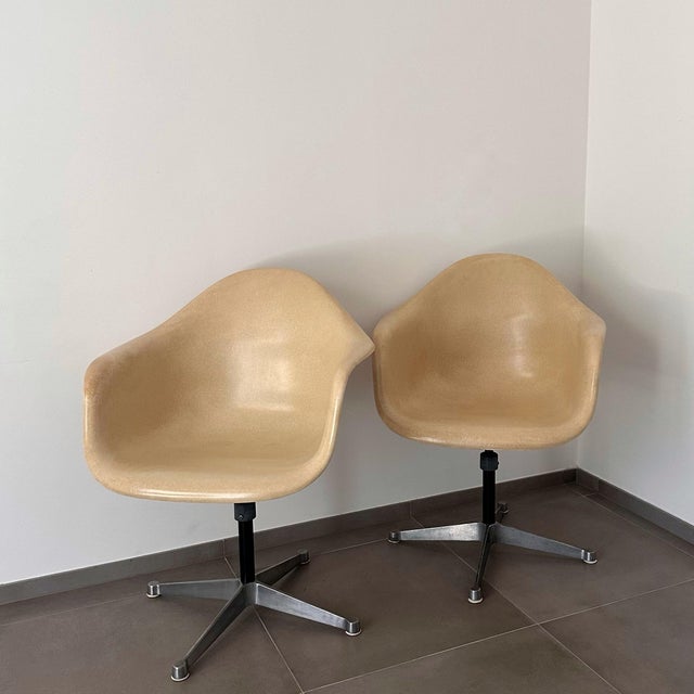 Set of PAC Armchairs by Charles & Ray Emaes for Herman Miller, 1960s For Sale - Image 6 of 10