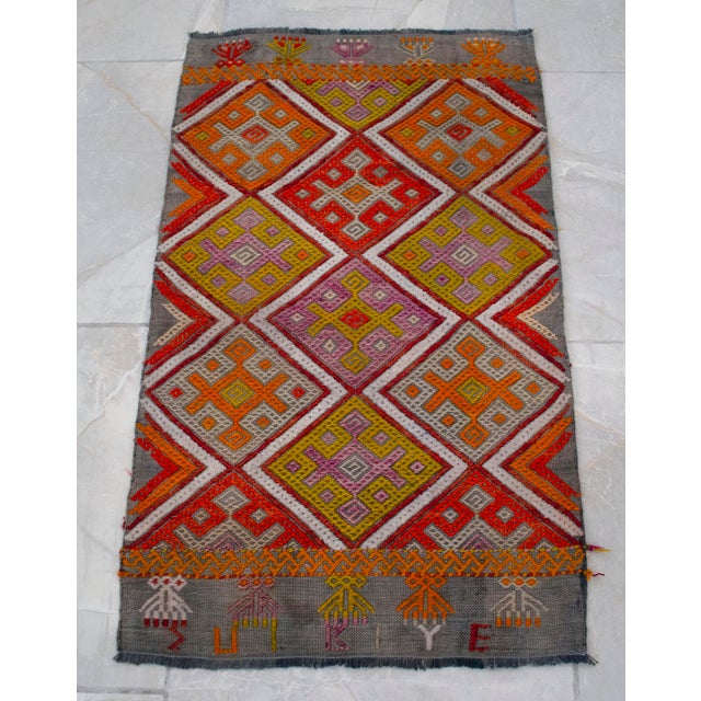 Hand-Made Braided Turkish Small Rug Jajim Kilim - 1′7″ × 2′8″ For Sale - Image 4 of 11